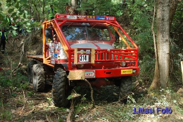 dsc_2223small.jpg