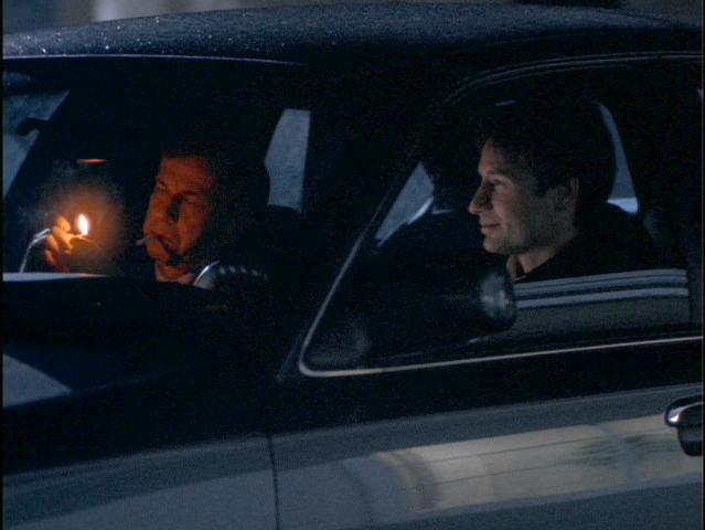 Mulder és a Cigarettázó Férfi