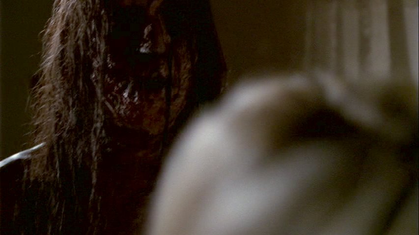 Scully megfigyel