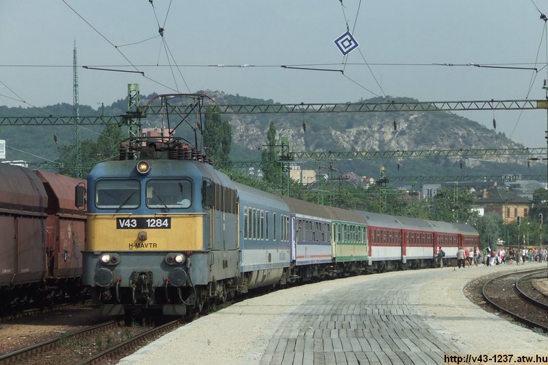 2008.08.08.-018  V43 1284.JPG