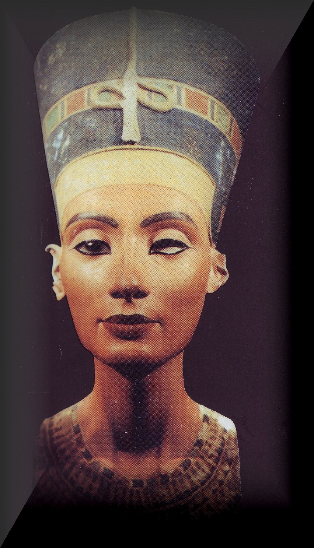 nefertiti.jpg (553352 bytes)