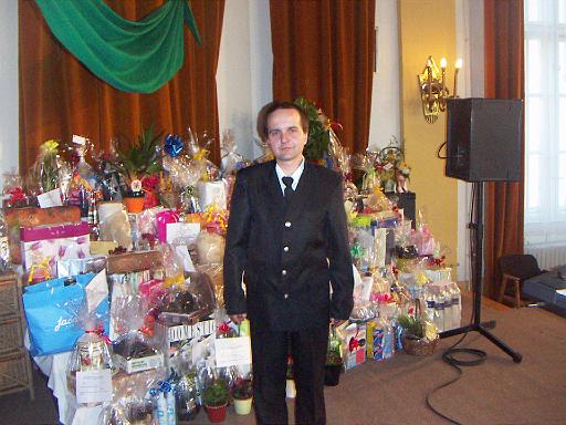 032.JPG - Alap�tv�nyi B�l rengeteg tombol�val